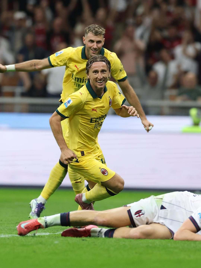 法国险胜AC米兰，莫德里奇惊艳四座