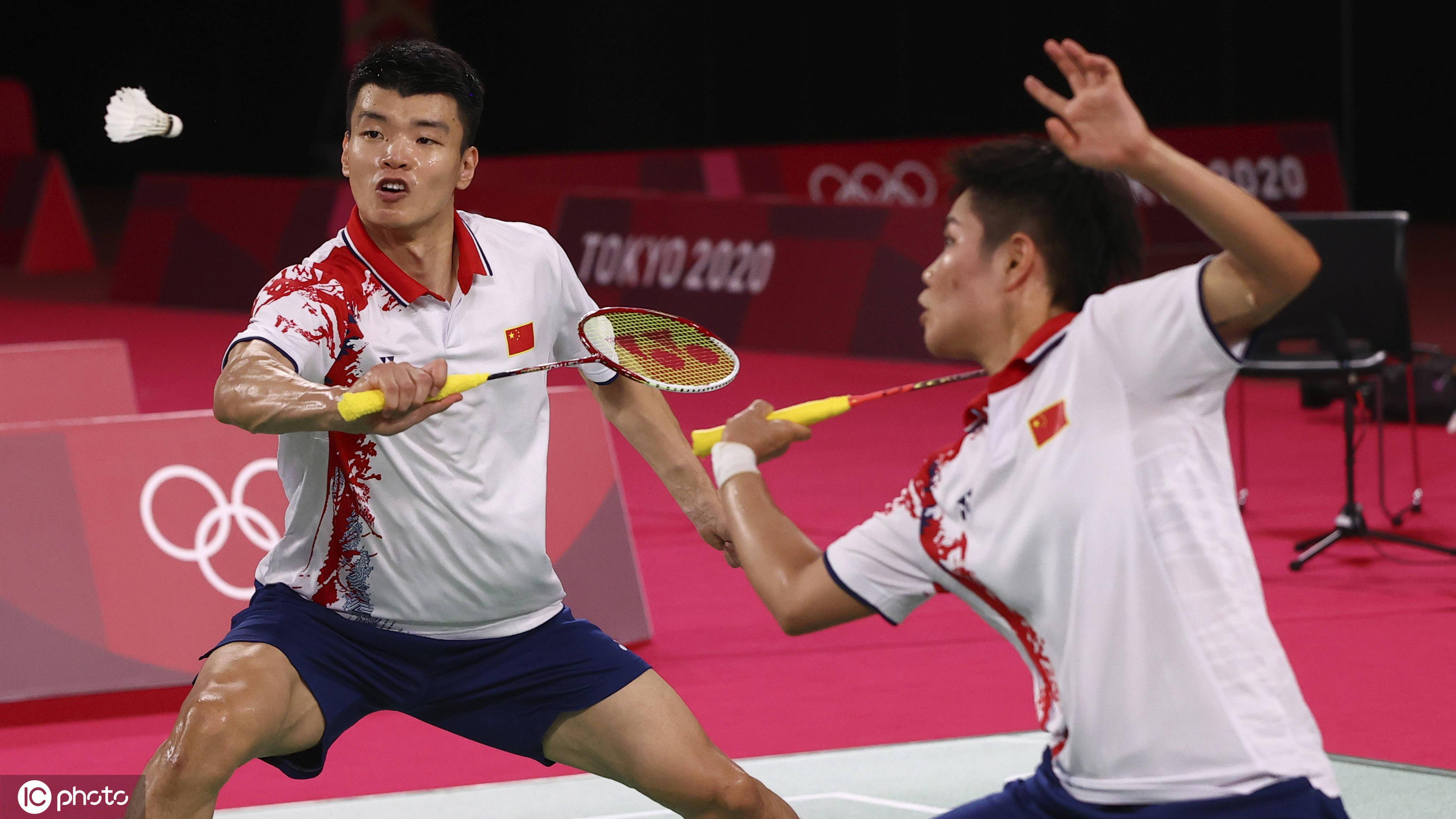 韩国队绝杀日本队，黄鸭组合带队取胜