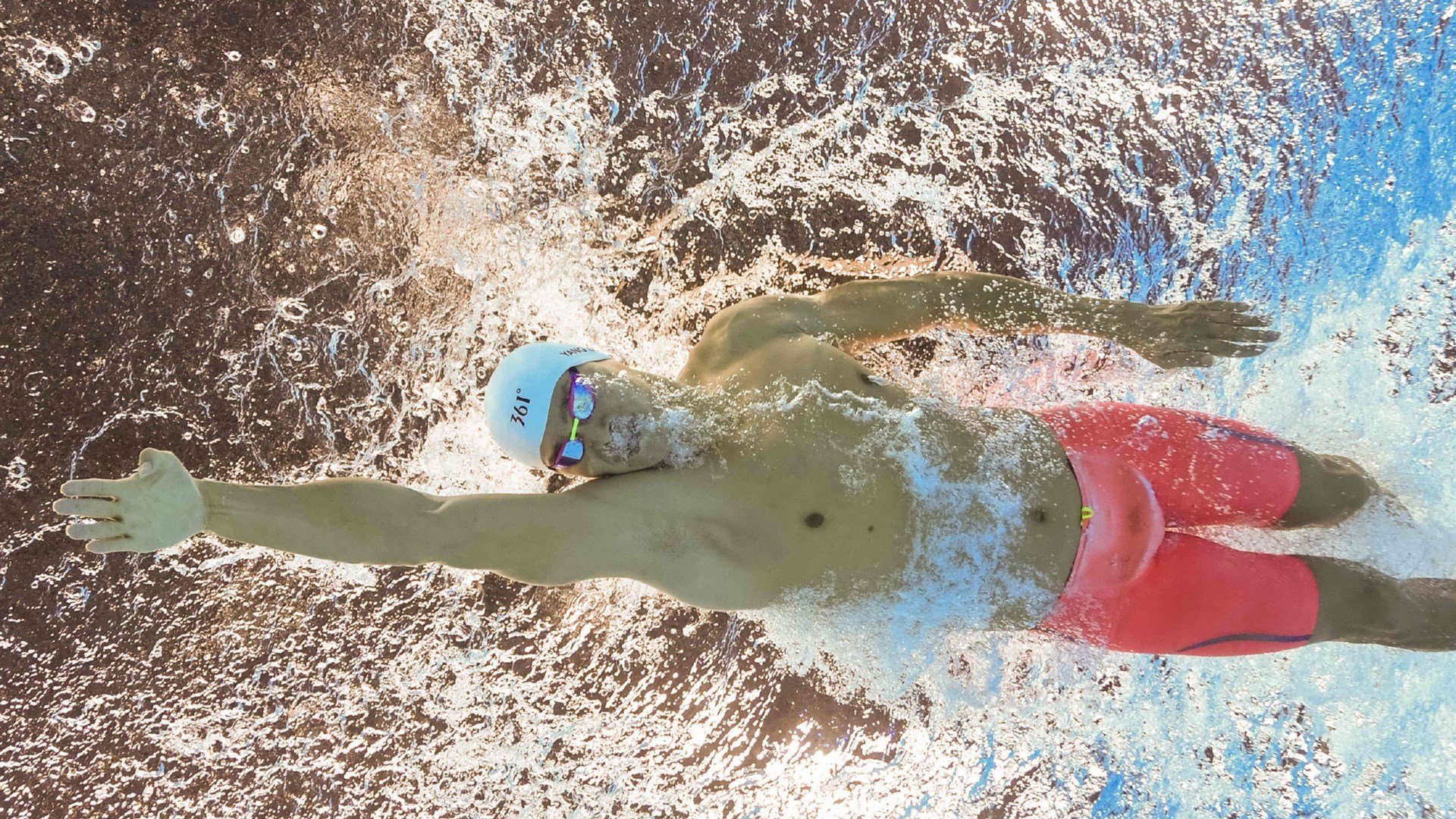 劳塔罗爆发，厄瓜多尔血拼卡塔尔，南美足球的生存之战与荣耀之光