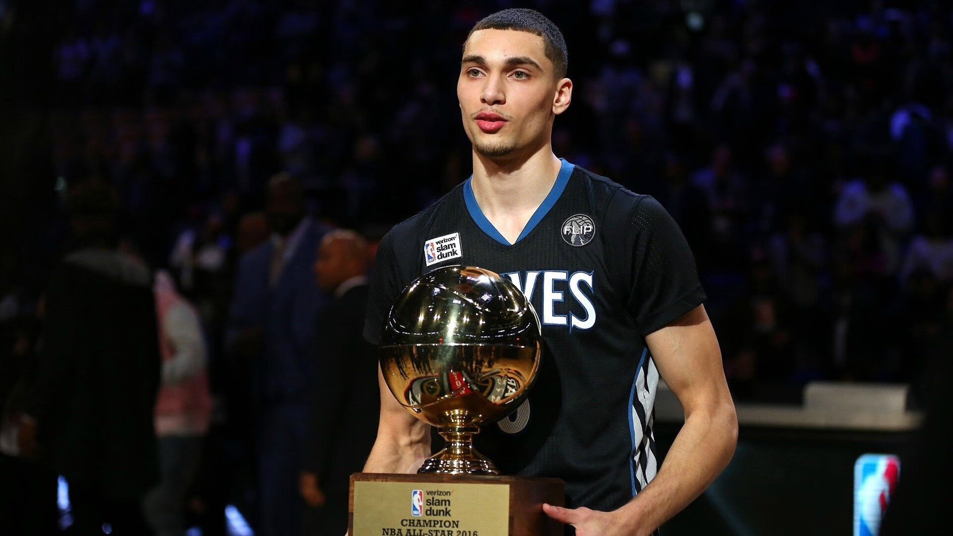 深圳队决胜局带走凯尔特人，保罗成为关键先生