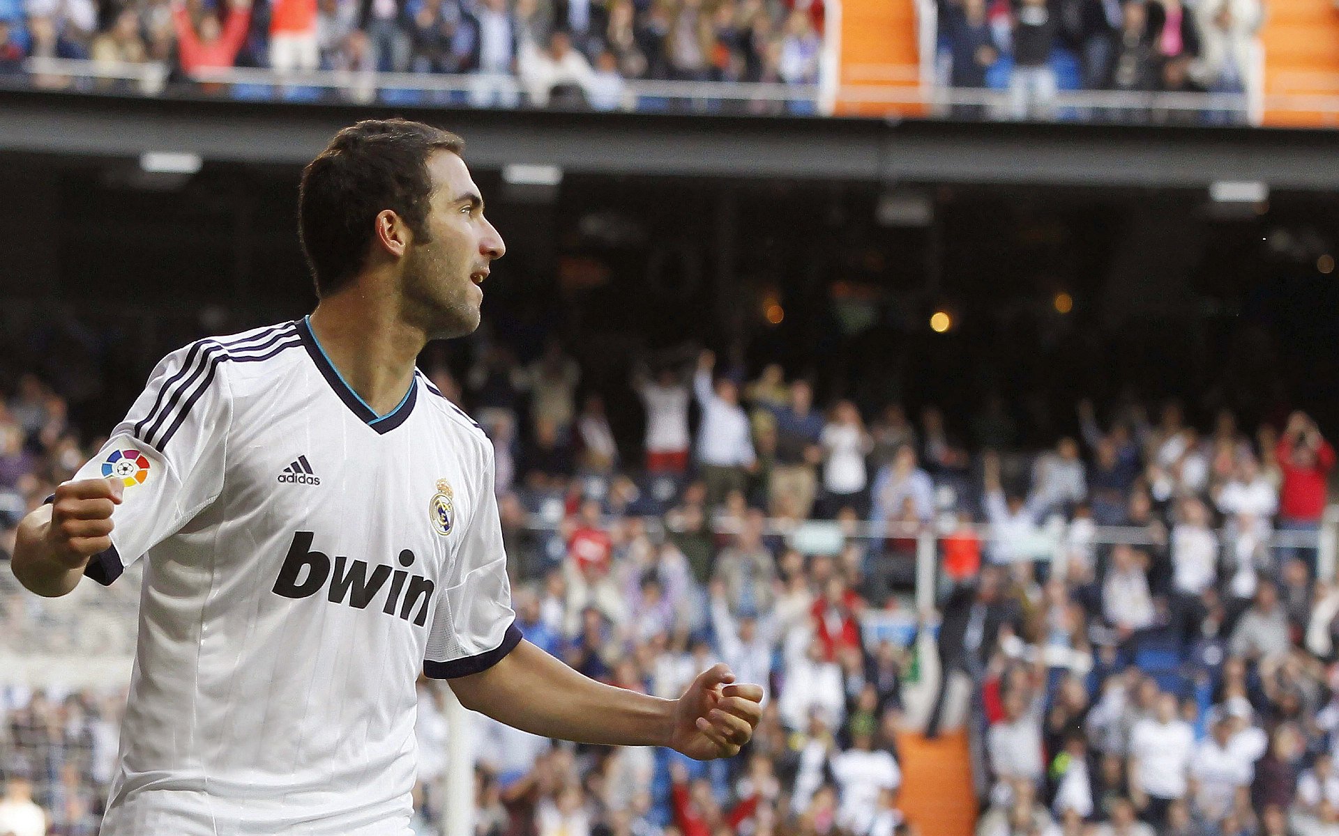 从门线到神坛，库尔图瓦如何用双手扼住命运的咽喉